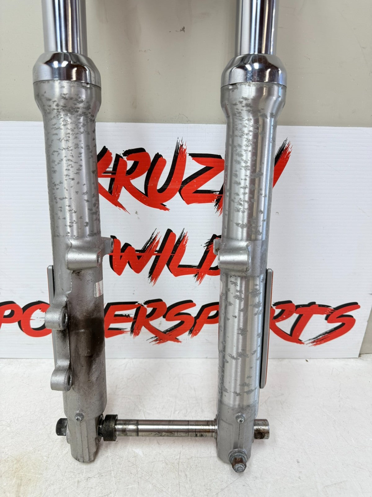 2003 Harley Davidson Sportster Front End Suspension Forks Triple Tree 39mm