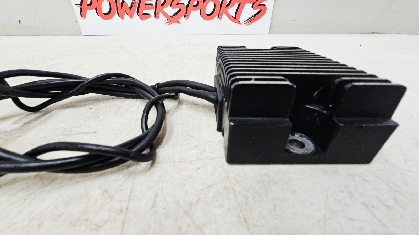 1993 HARLEY SOFTAIL OEM Voltage Regulator Rectifier