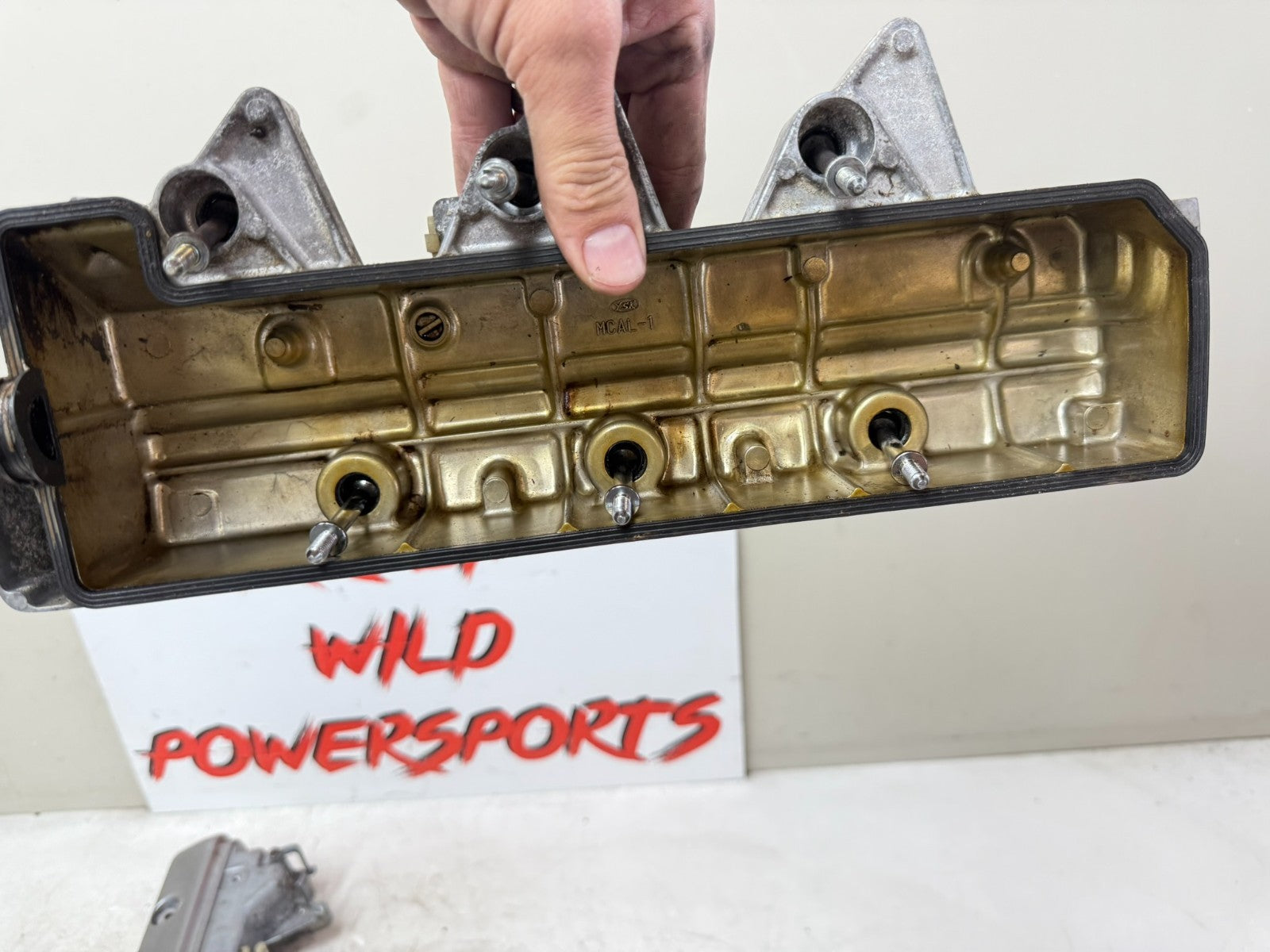 2002 Honda Goldwing GL1800 Engine Cylinder Head Upper Valve Cover Crankcase