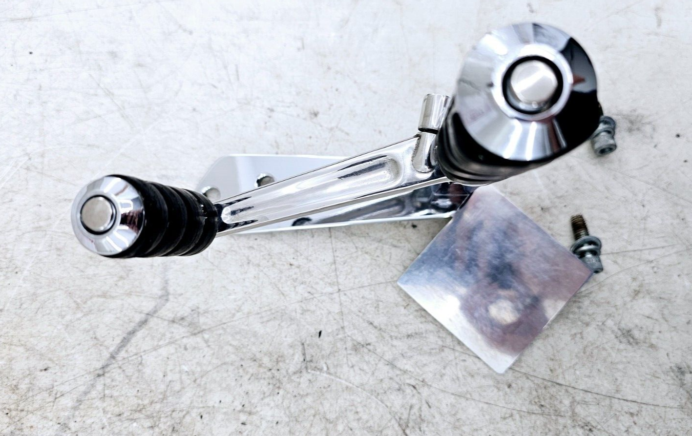 1999 HARLEY DYNA CONVERTIBLE Chrome Front Highway Forward Pegs MTG Bracket