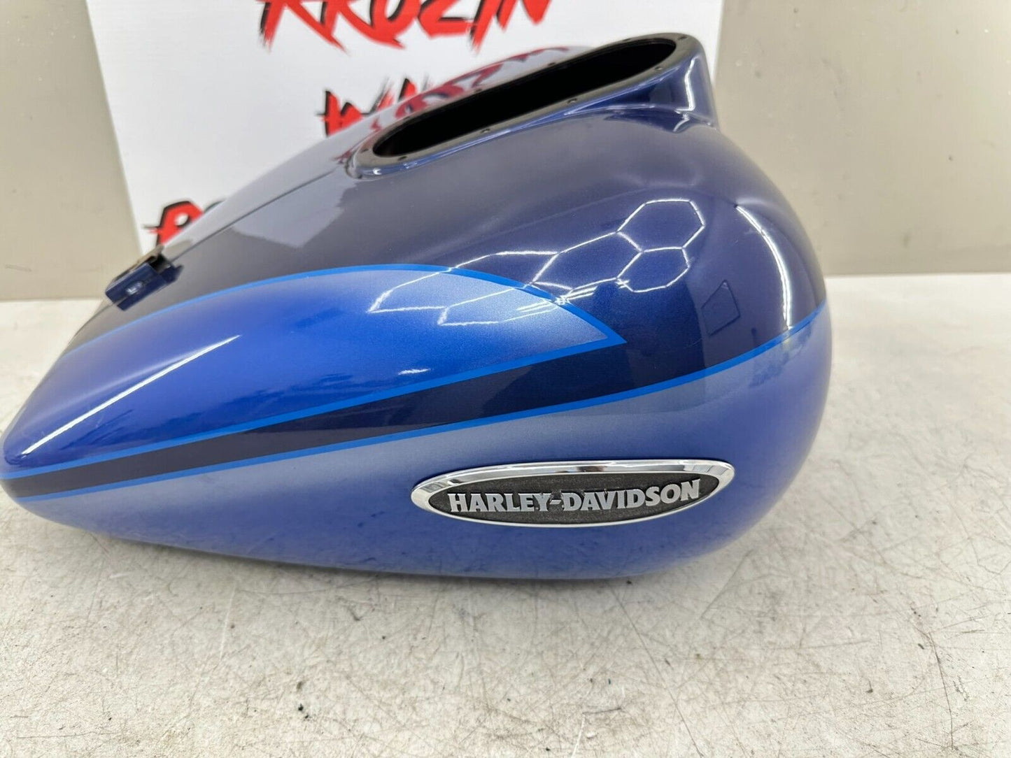 2007 Harley Electra Glide CVO OEM HD Gas Fuel Tank EFI No Dents