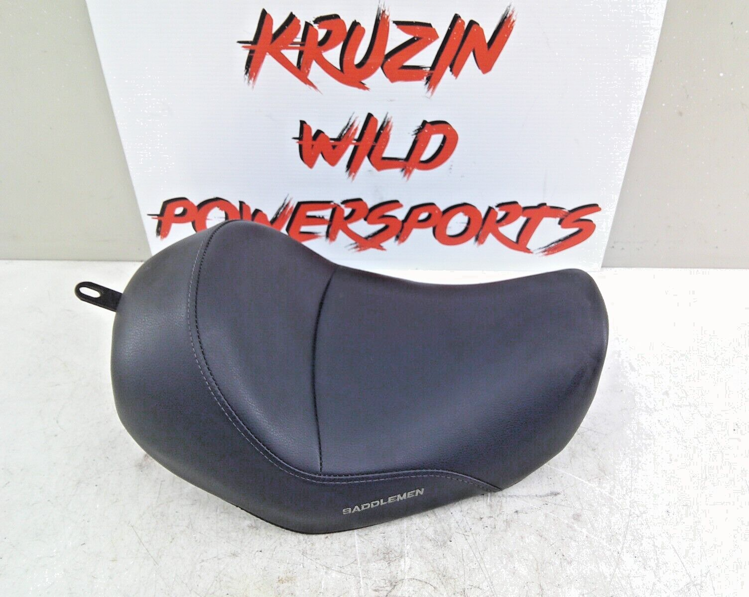 2006 up HARLEY DAVIDSON DYNA Saddlemen Solo Seat Saddle 806-04-0021