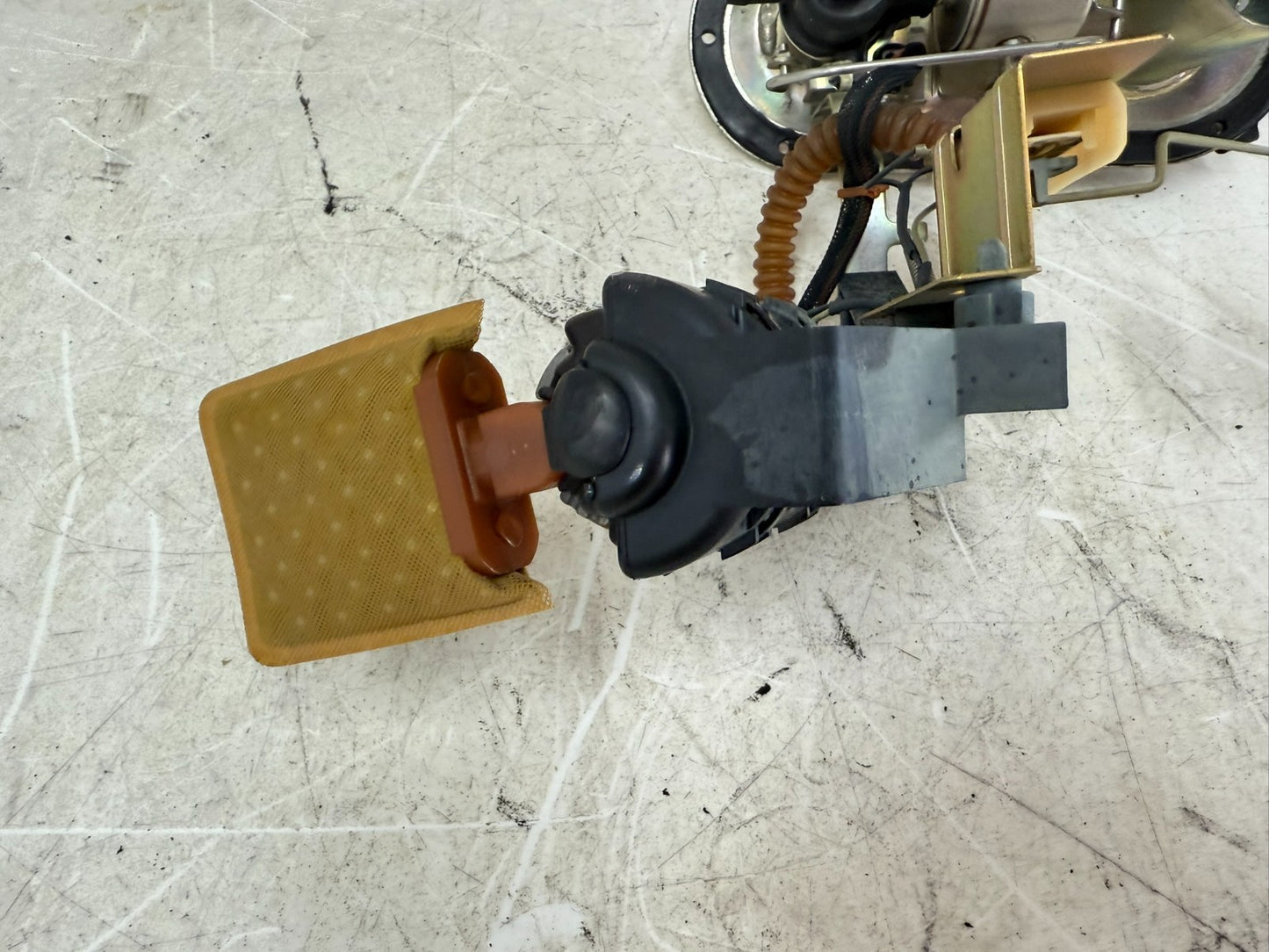2003 HARLEY ELECTRA GLIDE OEM Fuel Pump Gas Petrol Sending Unit