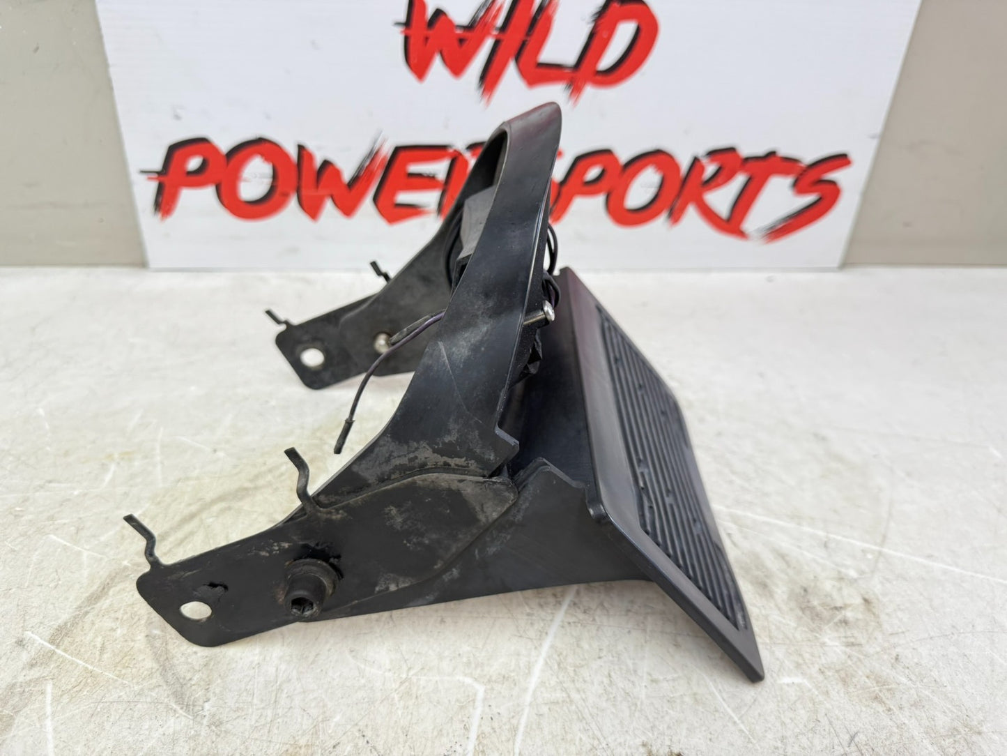 2003 HARLEY DYNA WIDE GLIDE Rear Fender License Plate Tag Mount Holder