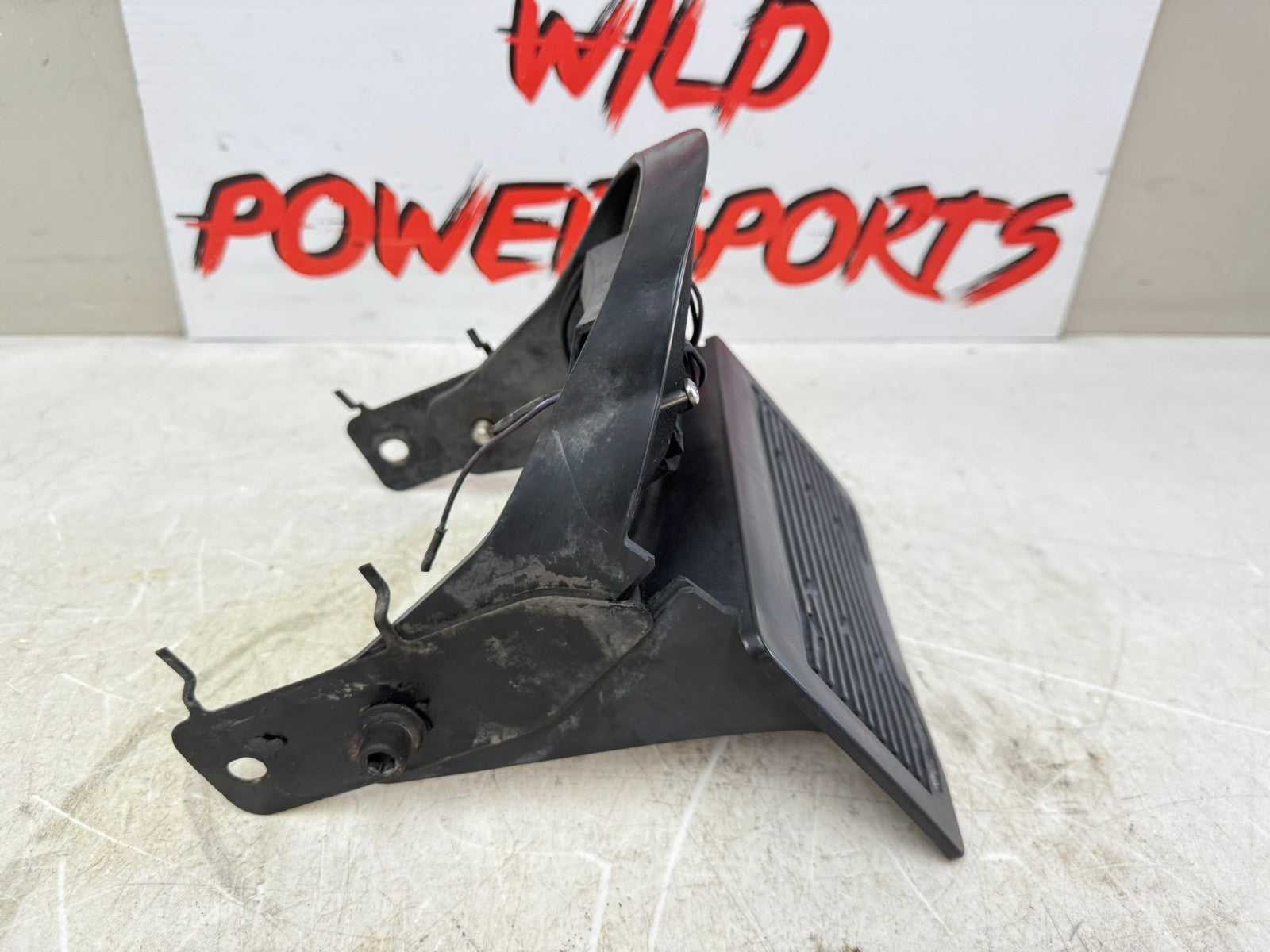 2003 HARLEY DYNA WIDE GLIDE Rear Fender License Plate Tag Mount Holder