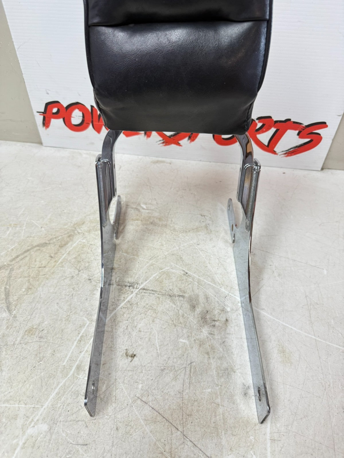 2003 HARLEY DYNA WIDE GLIDE Sissy Bar Passenger Backrest w/ Gold Eagle Emblem