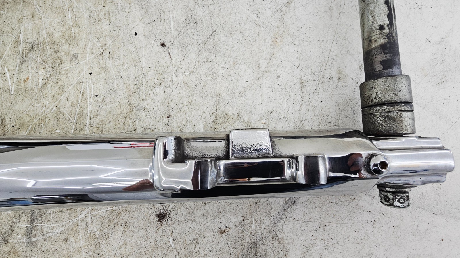 2000 HARLEY ELECTRA GLIDE Forks Triple Tree Front End Suspension