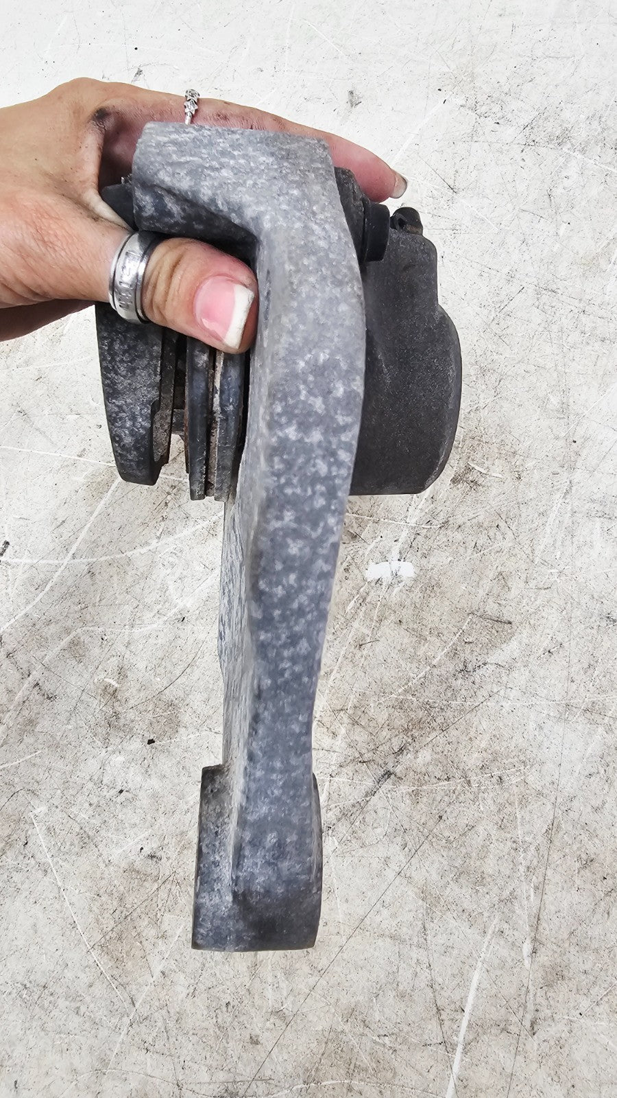 1996 HARLEY FLH ELECTRA GLIDE OEM Rear Brake Caliper w/ Mount Bracket