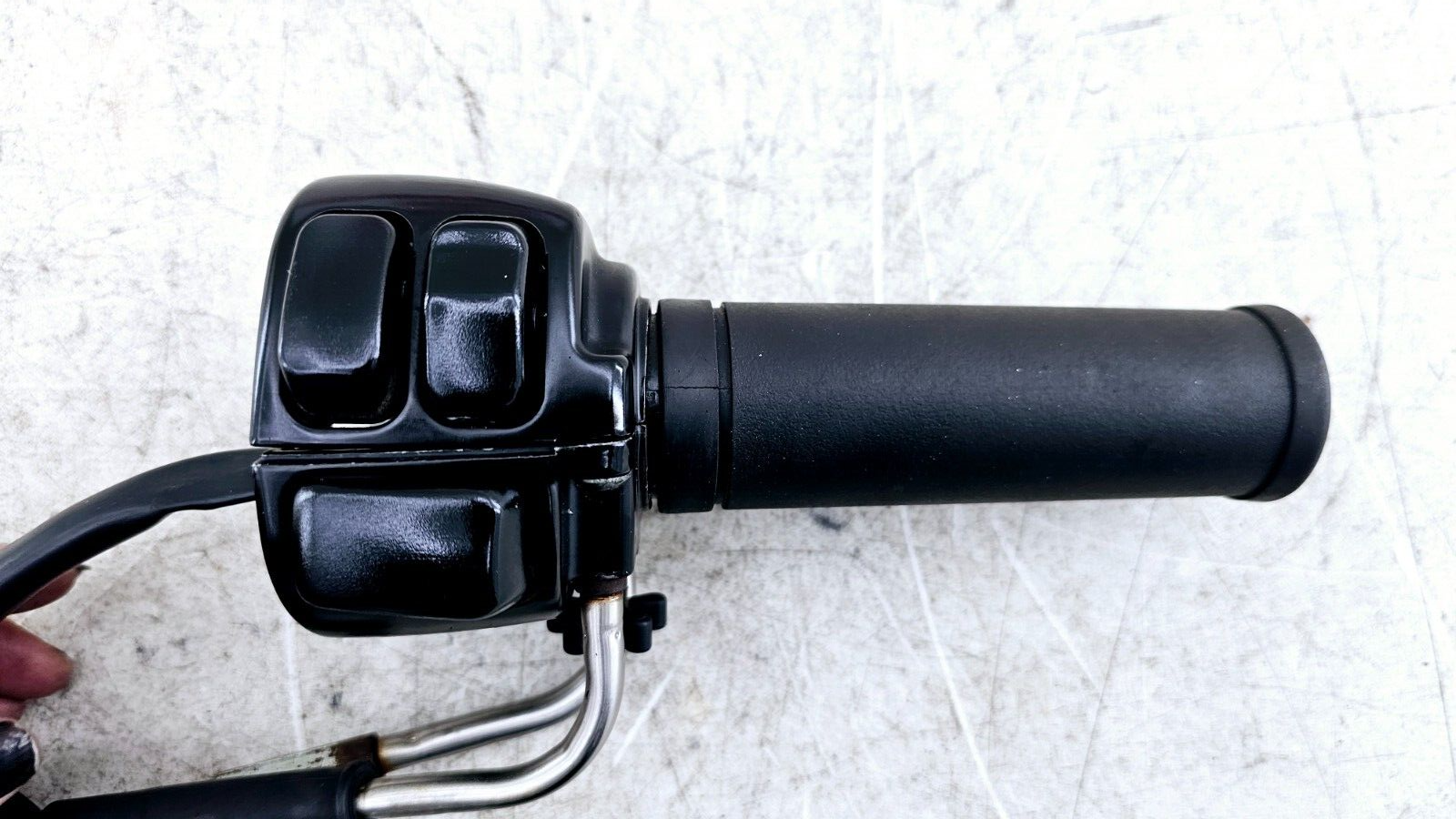 1999 HARLEY DAVIDSON SOFTAIL Right Hand Controls Switch Housing Grips + Cables