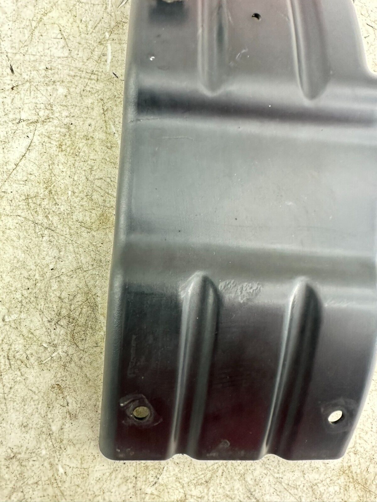 1995 HARLEY SOFTAIL OEM HD Rear Swingarm Mud Flap Filler Panel 60363-86C