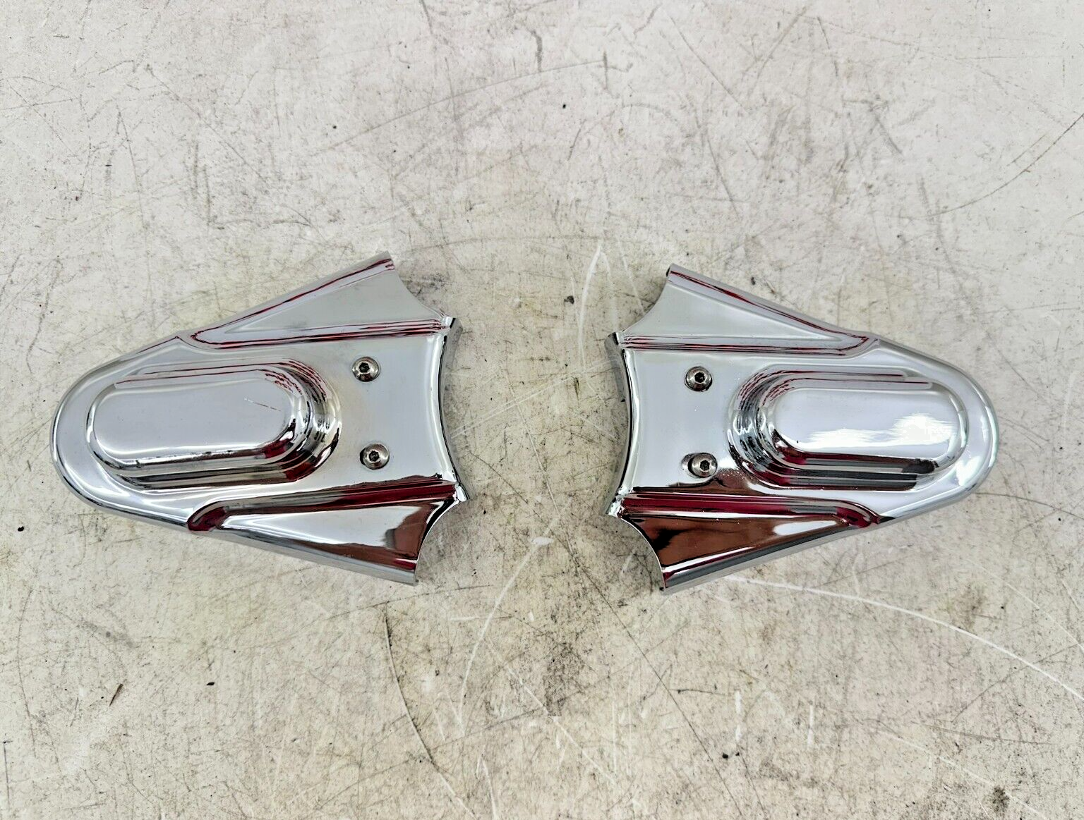 1996 HARLEY DAVIDSON SOFTAIL Kuryakyn Chrome Rear Axle Swingarm Cover