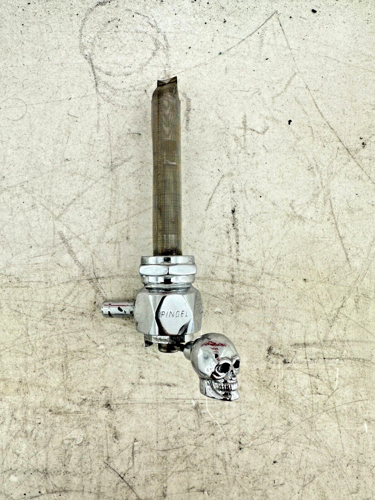 1998 HARLEY DAVIDSON SOFTAIL Pingel Fuel Gas Valve With Skull Lever