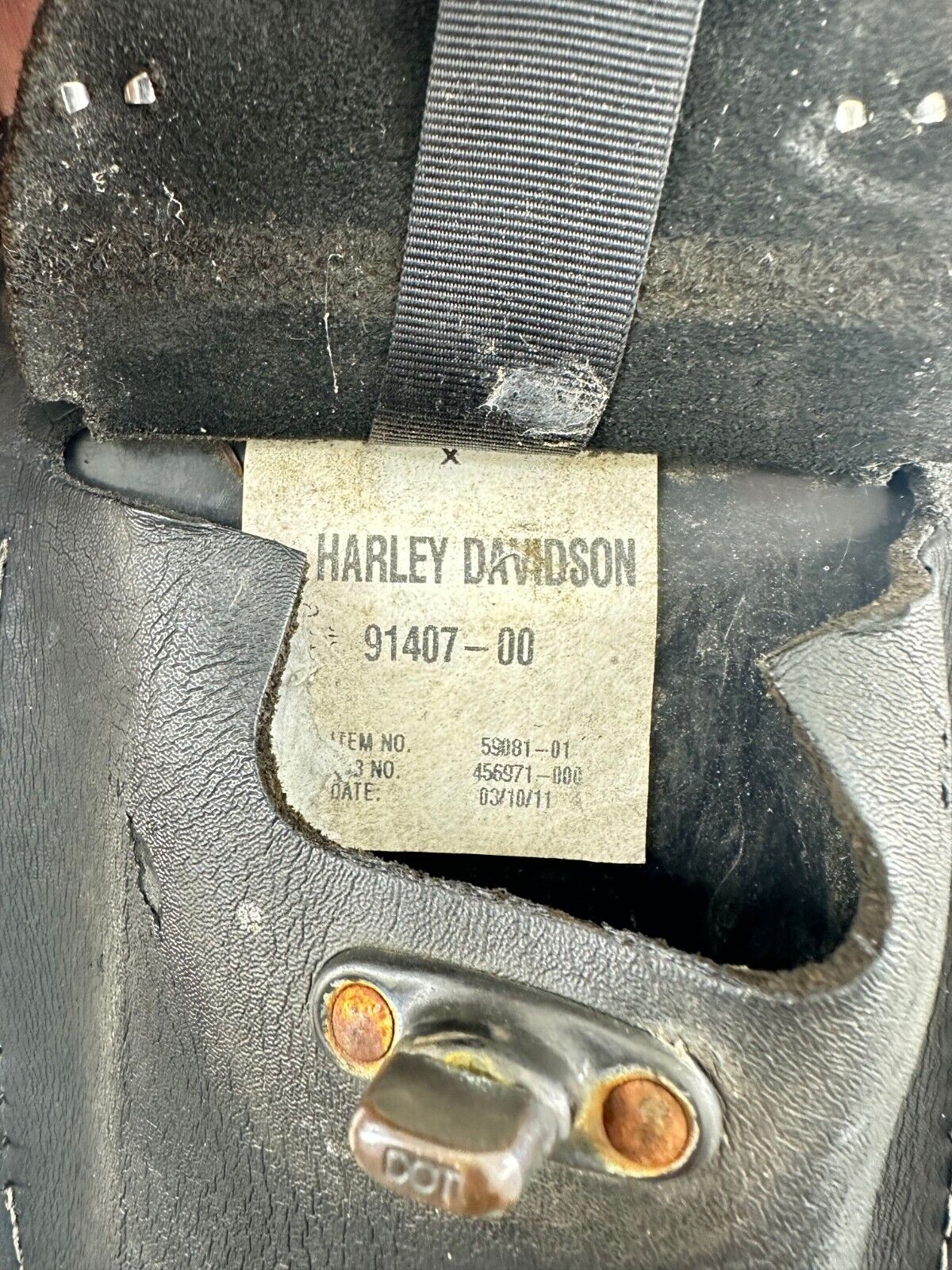 2001 HARLEY SOFTAIL Lower Dash Gas Tank Filler + Pocket 91407-00