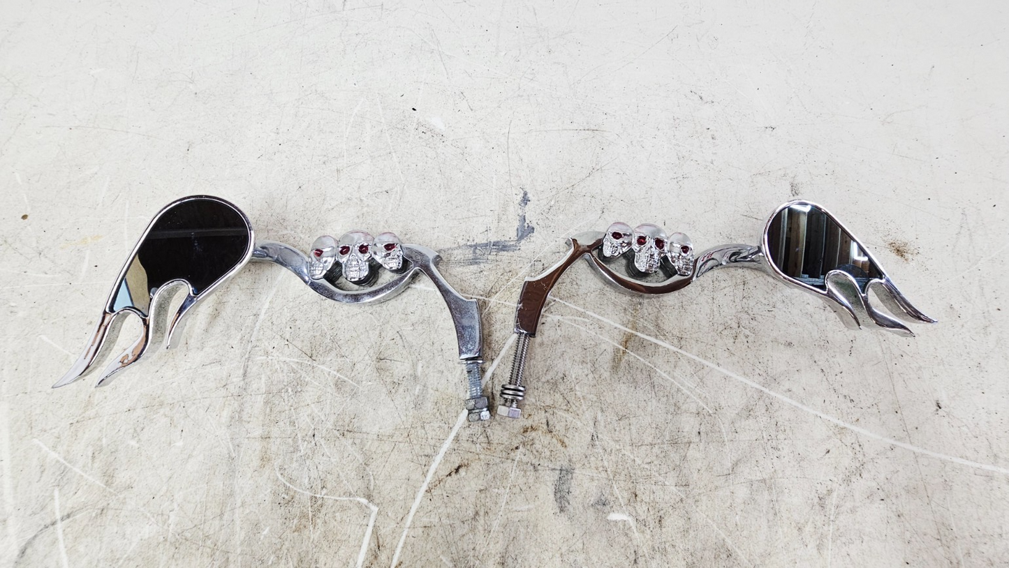 1996 HARLEY SOFTAIL Chrome Flame Skull Rearview Mirrors Mirror