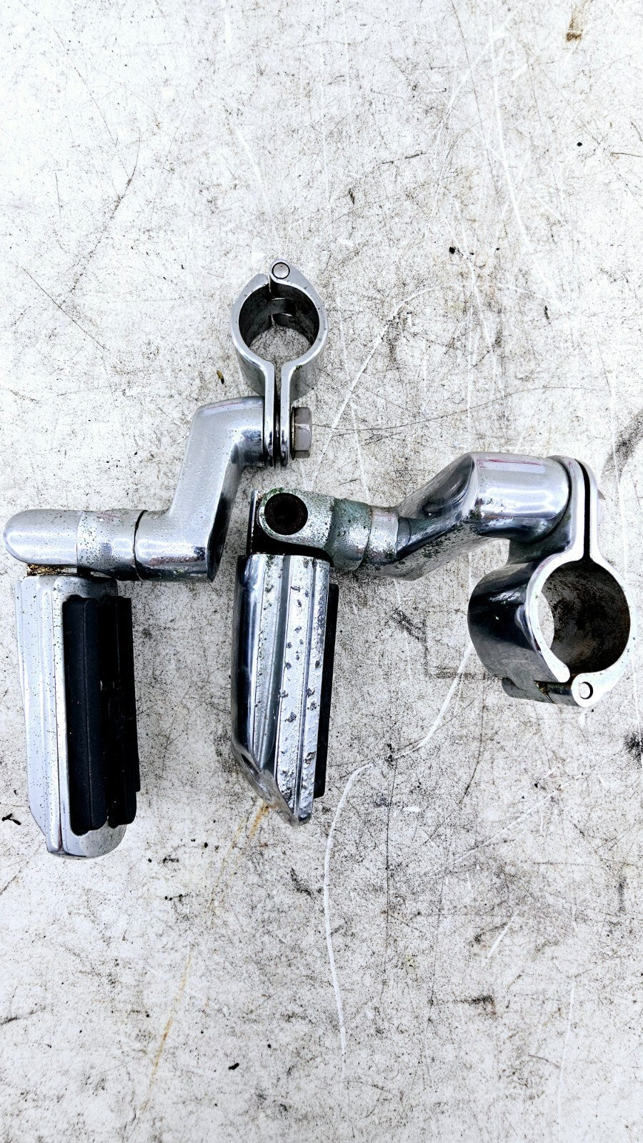 2002 HARLEY ELECTRA GLIDE Chrome OEM HD Highway Foot Pegs Peg Rest