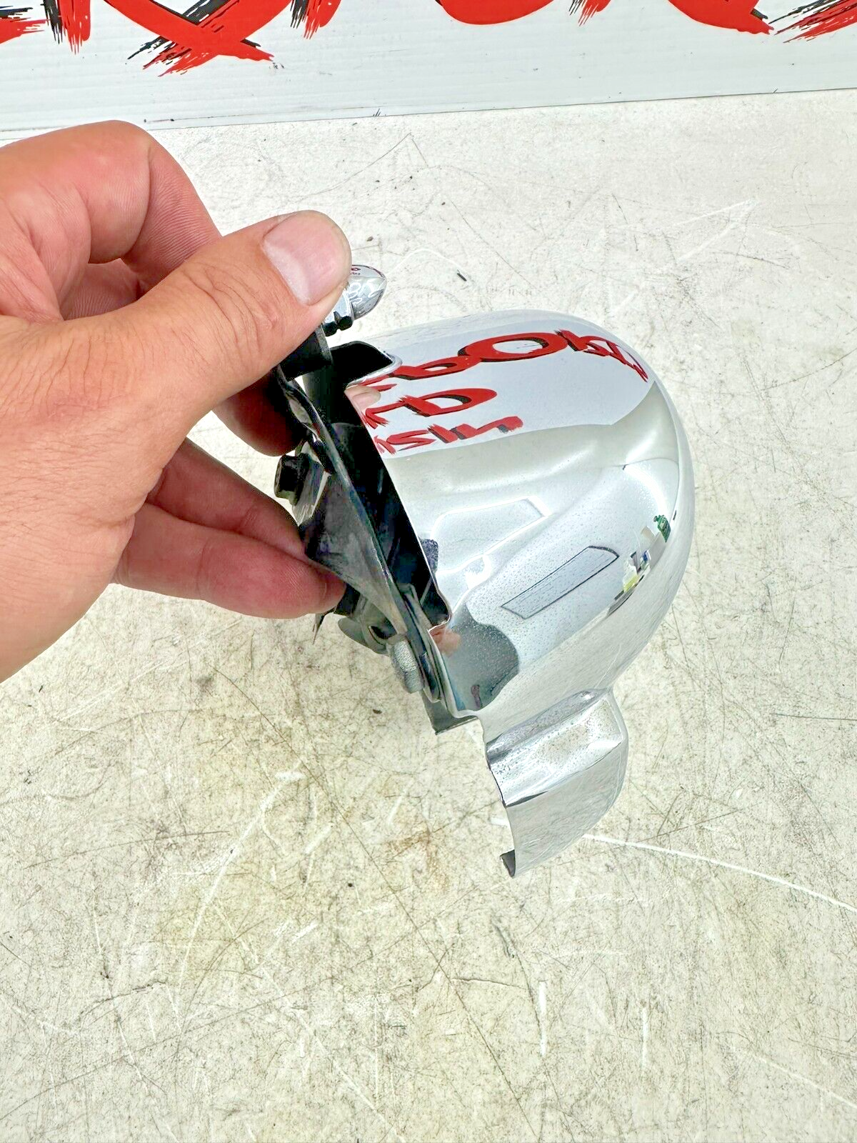 2003 Harley Davidson V Rod VRSCA Horn + Chrome Cover + Mounting Bracket