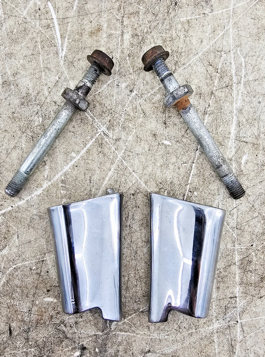 2000 Harley Davidson Sportster Chrome Rear Turn Signal Brackets Mounts Bolts