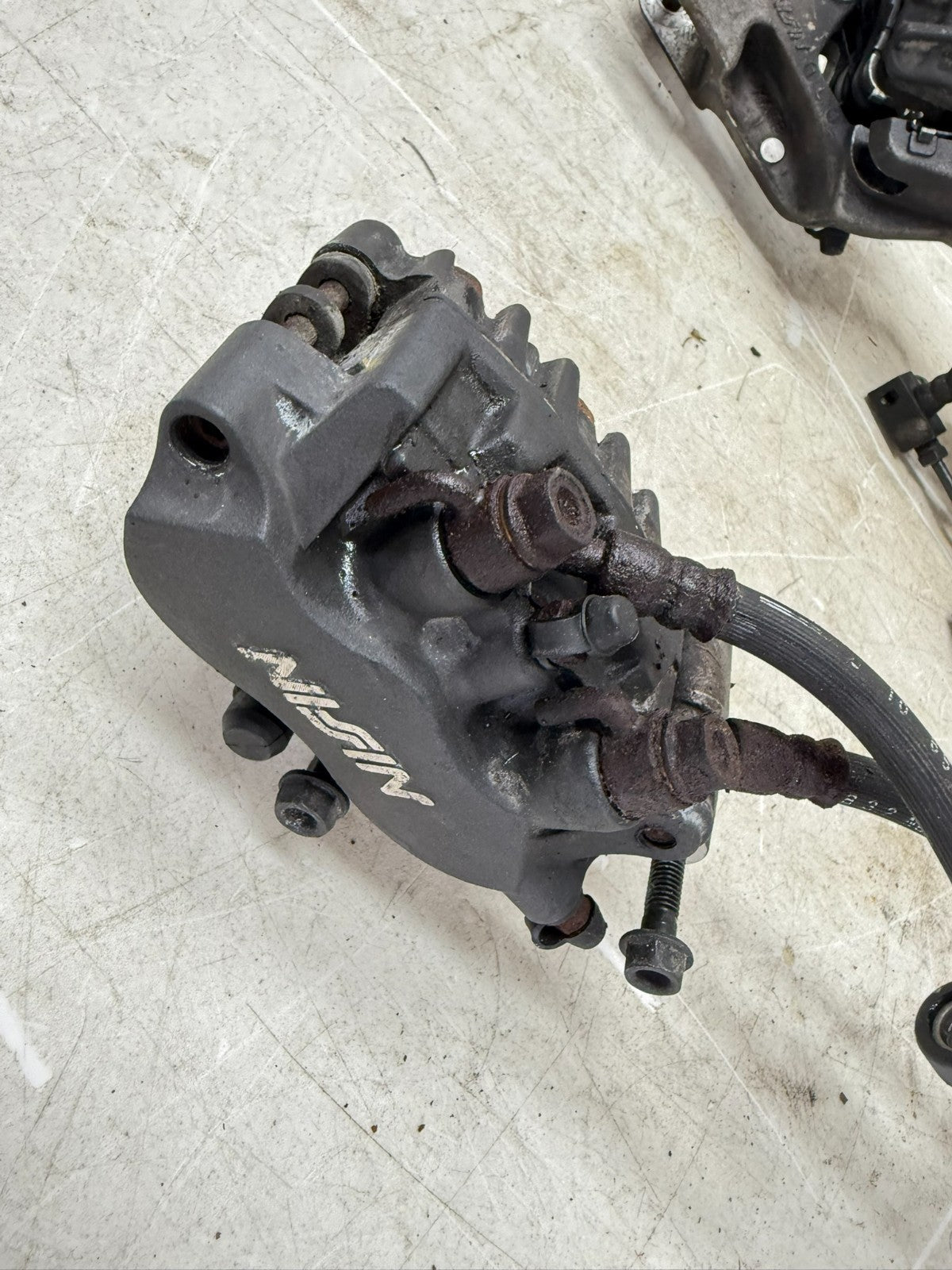 2002 Honda Goldwing GL1800 Front Brake Caliper Left Right & Brake Line Hose