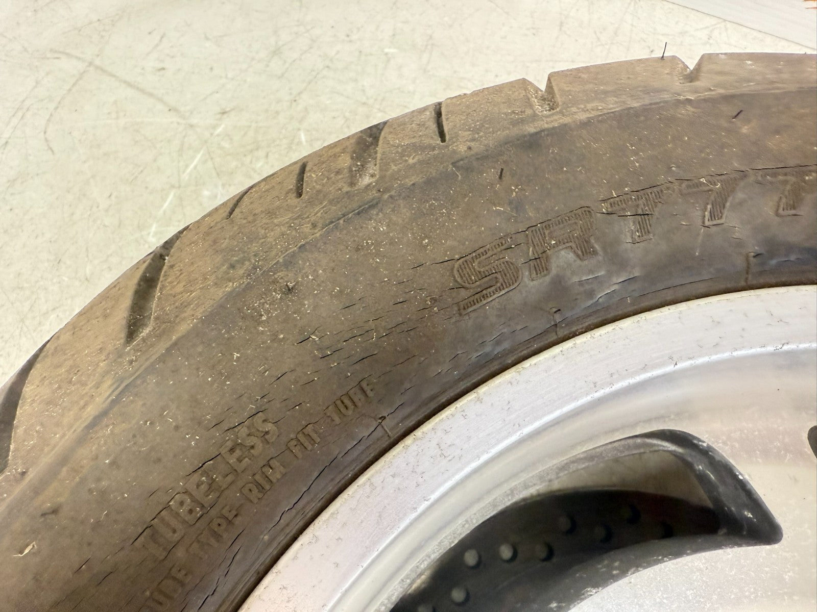 2001 HONDA VALKYRIE INTERSTATE OEM Rear Wheel Rim Tire 6 Spoke Mag