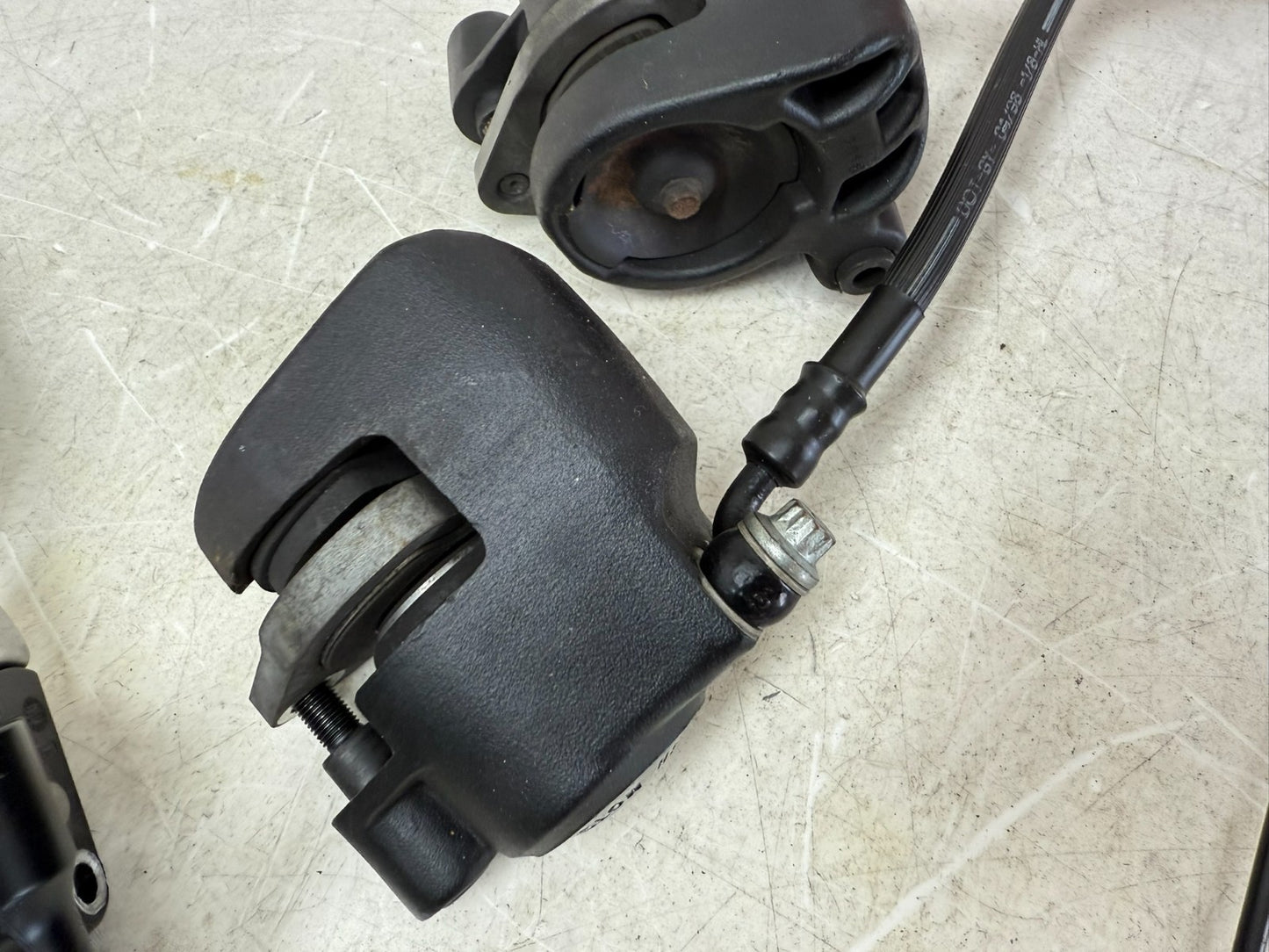 1997 Harley Davidson Sportster Front Brake Master Cylinder & Dual Caliper Hose