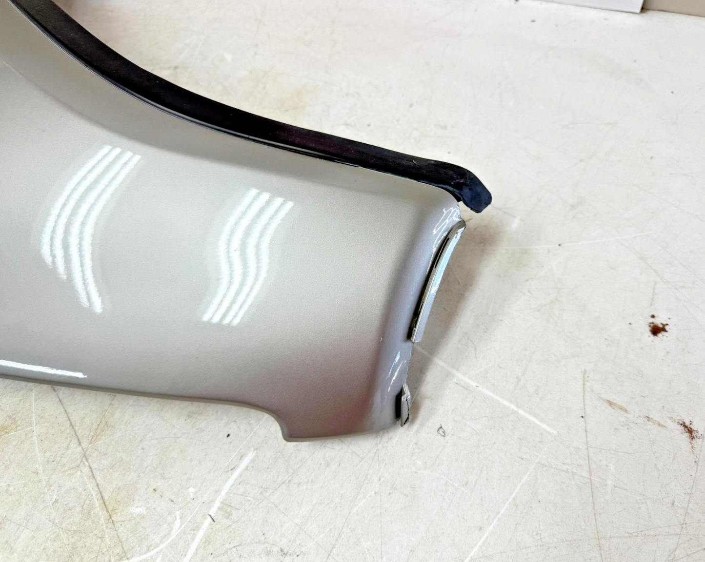 2002 Honda Goldwing GL1800 Upper Front Nose Fairing Cowl Cover Body Panel