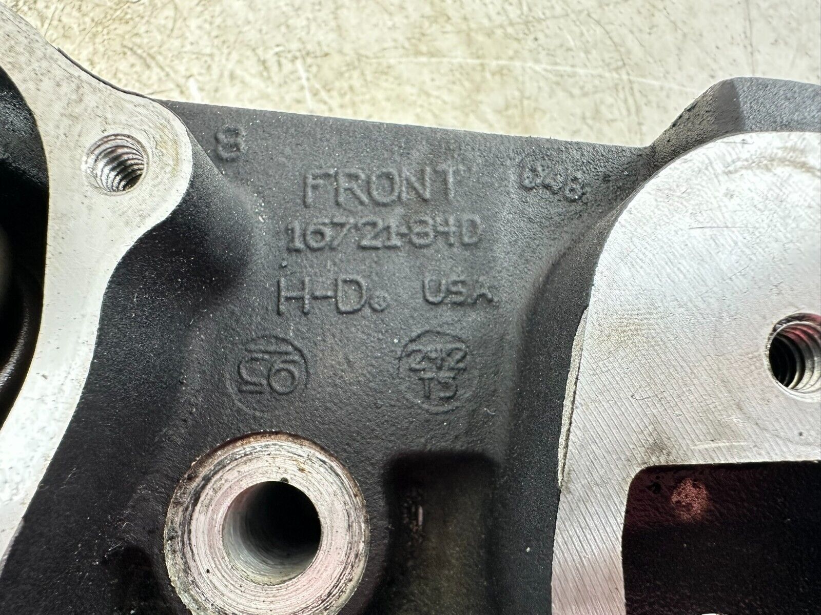 1995 HARLEY SOFTAIL EVO Engine Motor Front Cylinder Head W/ Valves 16721-84D