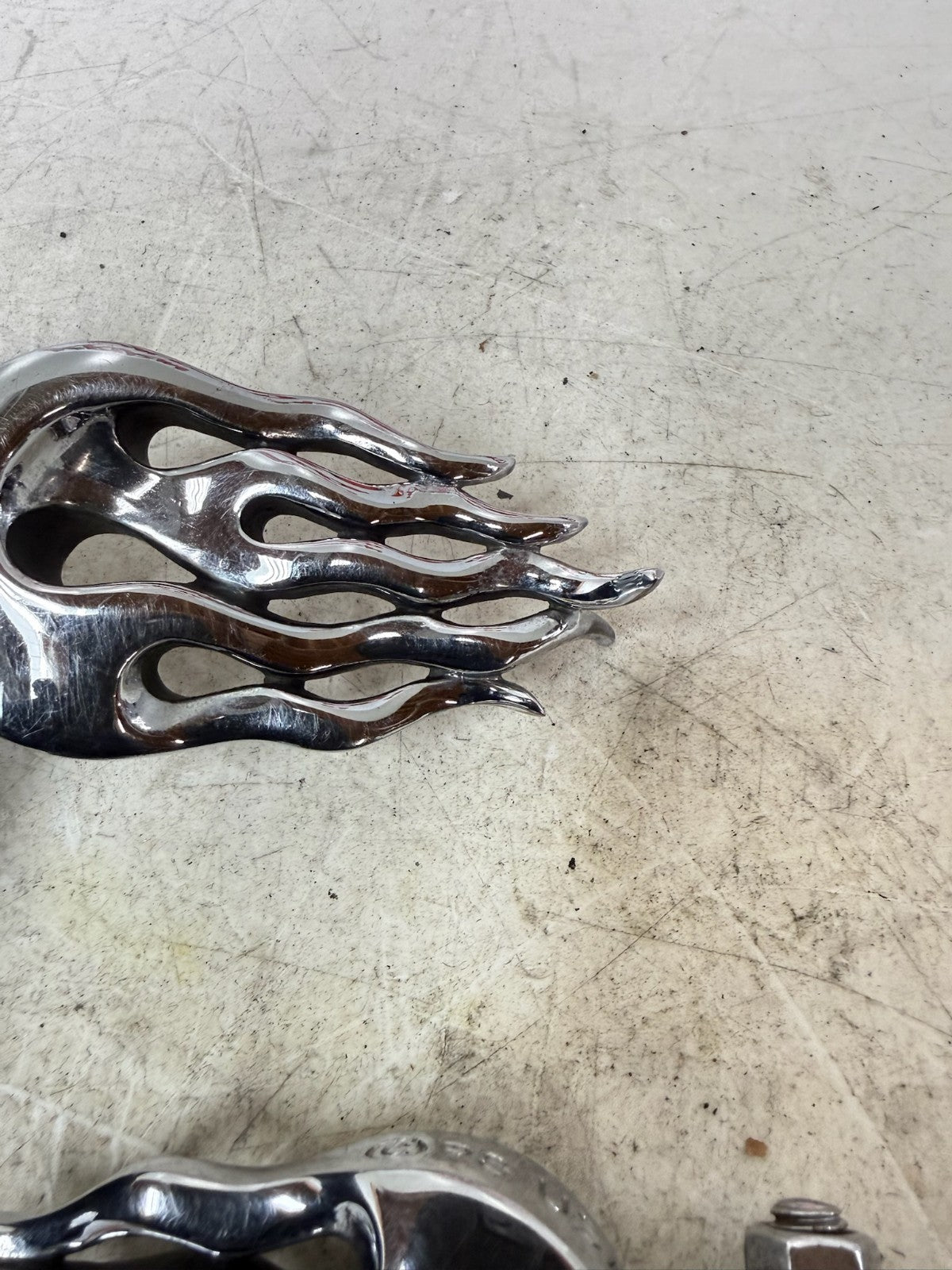 1993 HARLEY DYNA Wide Glide Chrome Flame Front Rear Foot Pegs Foot Rest