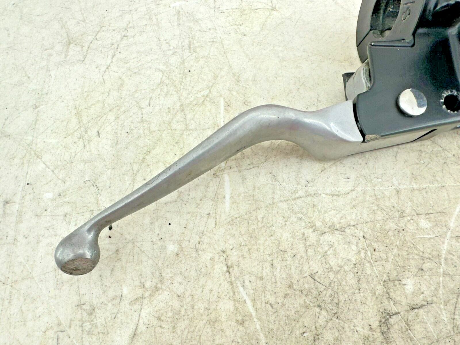 1995 HARLEY SOFTAIL Front Brake Master Cylinder OEM HD