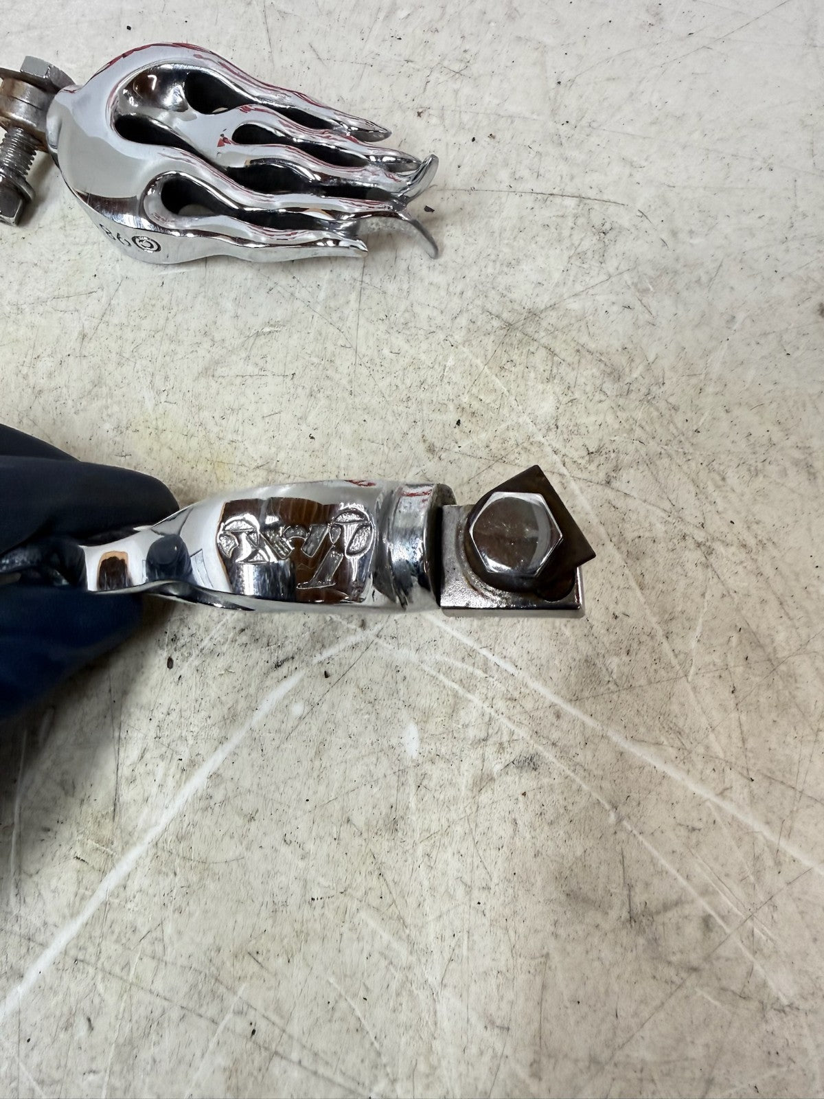 1993 HARLEY DYNA Wide Glide Chrome Flame Front Rear Foot Pegs Foot Rest