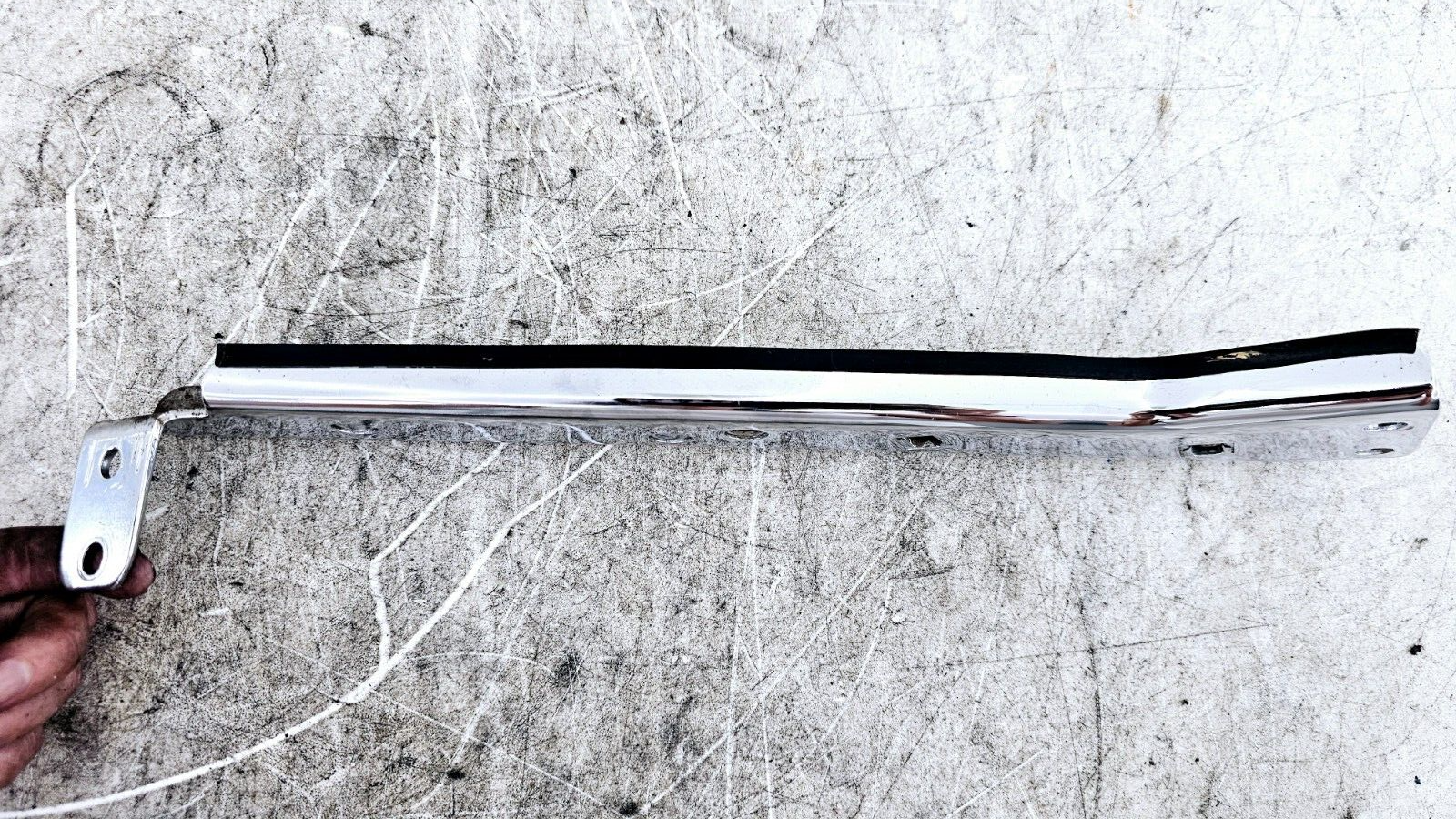 1994 HARLEY FLH ELECTRA GLIDE Left Right Chrome Saddlebag Guard Frame Bracket