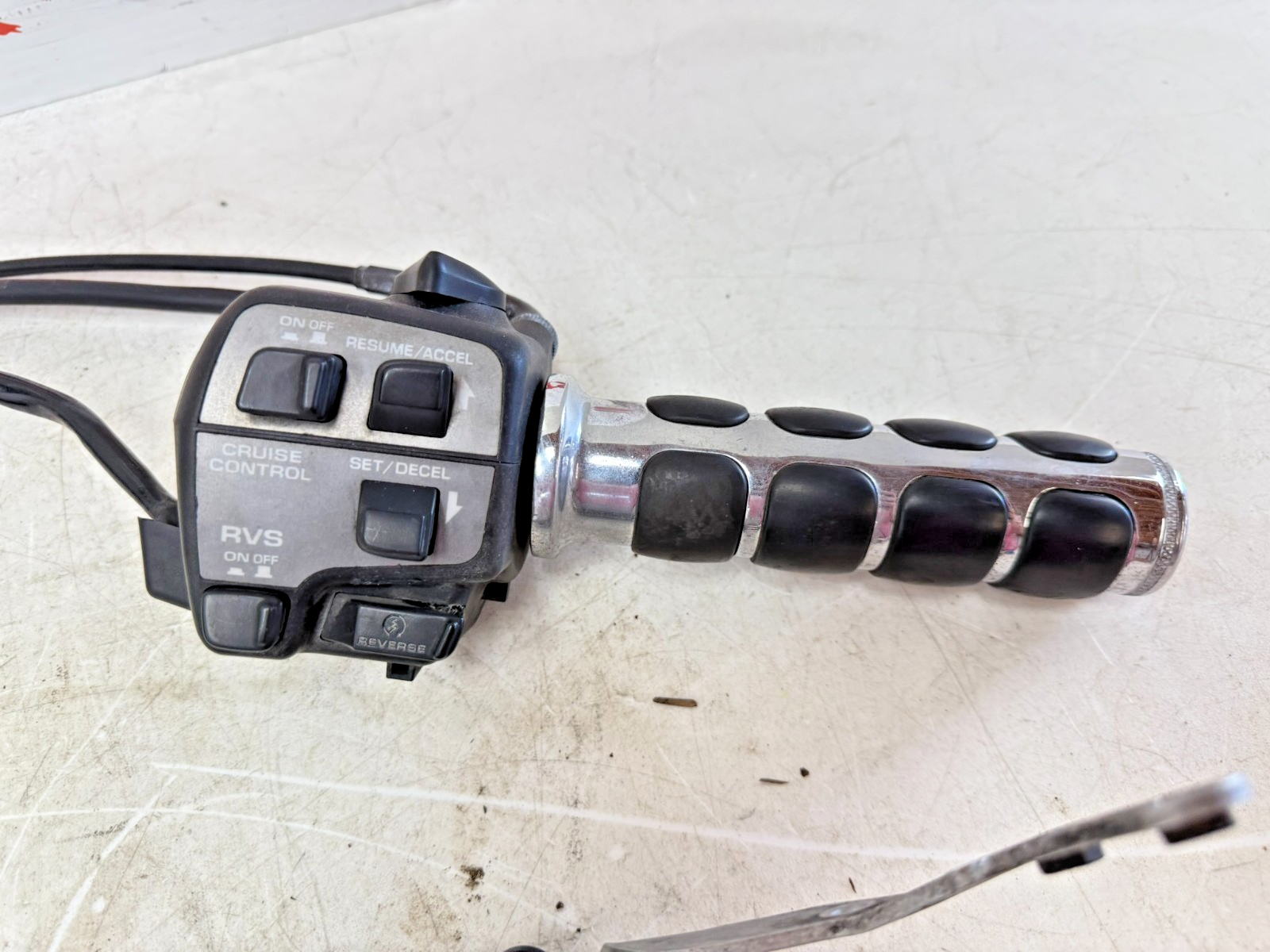 2002 Honda Goldwing GL1800 Right Throttle Handlebar Cruise Reverse Start Switch