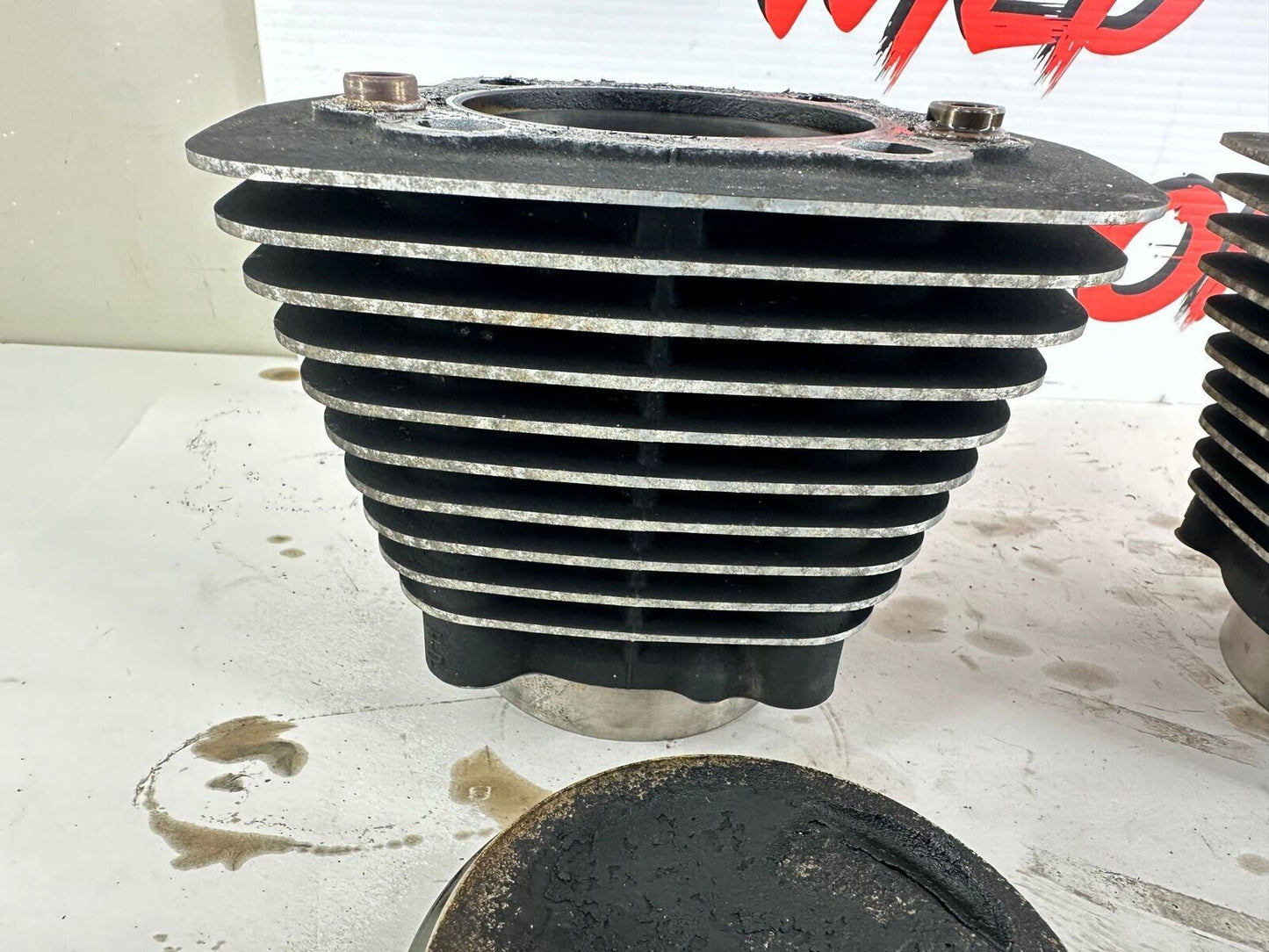2003 Harley Davidson Sportster 1200 Cylinders + Pistons
