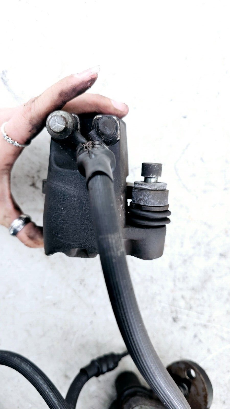1995 HARLEY DYNA CONVERTIBLE Front Brake Master Cylinder Dual Caliper Hose OEM