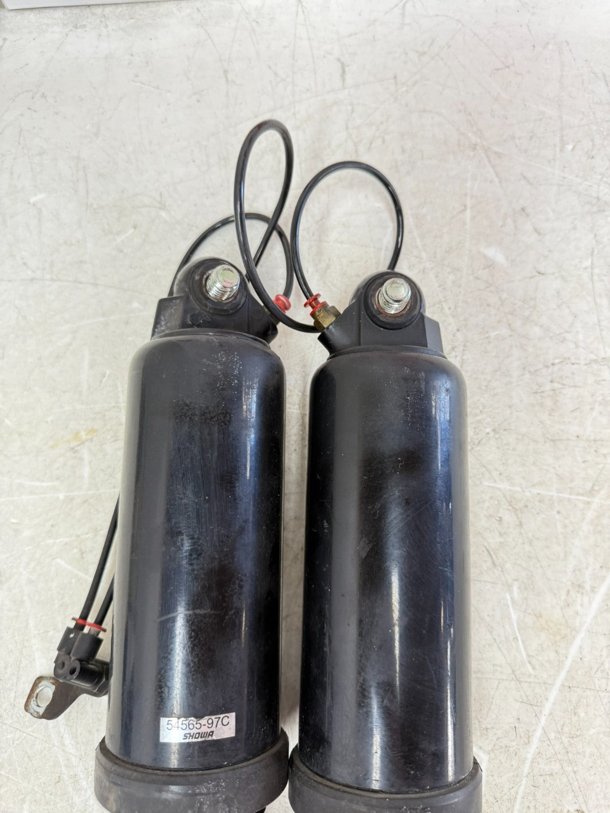 2003 HARLEY ELECTRA GLIDE Rear Air Shock Absorbers Left & Right