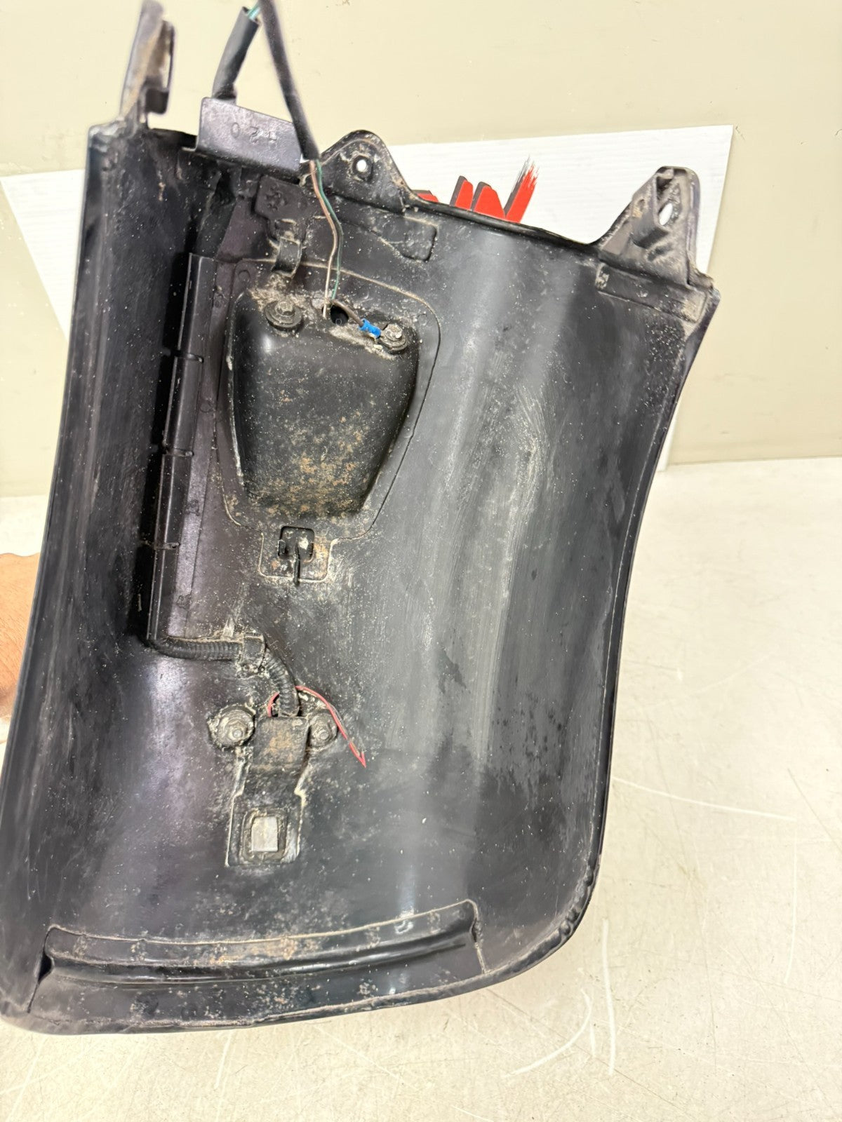 2001 HONDA VALKYRIE INTERSTATE Rear Back Fender Mudguard Turn Signal Light