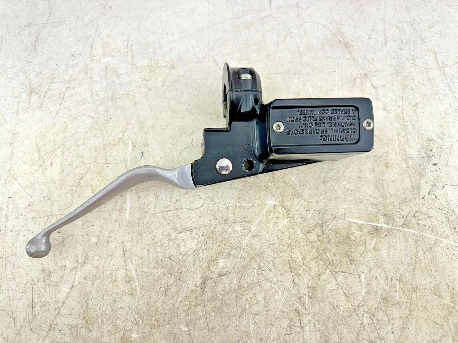 1995 HARLEY SOFTAIL Front Brake Master Cylinder OEM HD