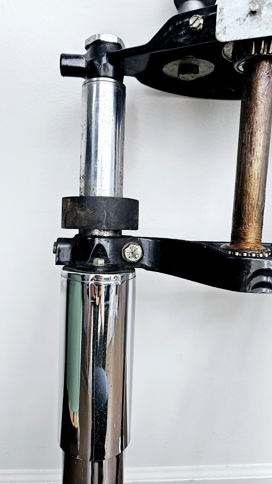 2002 HARLEY ELECTRA GLIDE Chrome Forks Triple Tree Front End Chrome Lowers