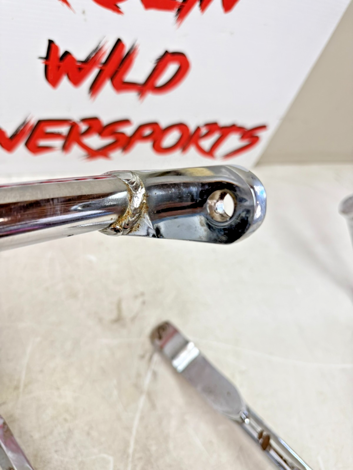 1997 HARLEY DAVIDSON SOFTAIL Saddlebag Guard Mount Support Bracket Crash Bar