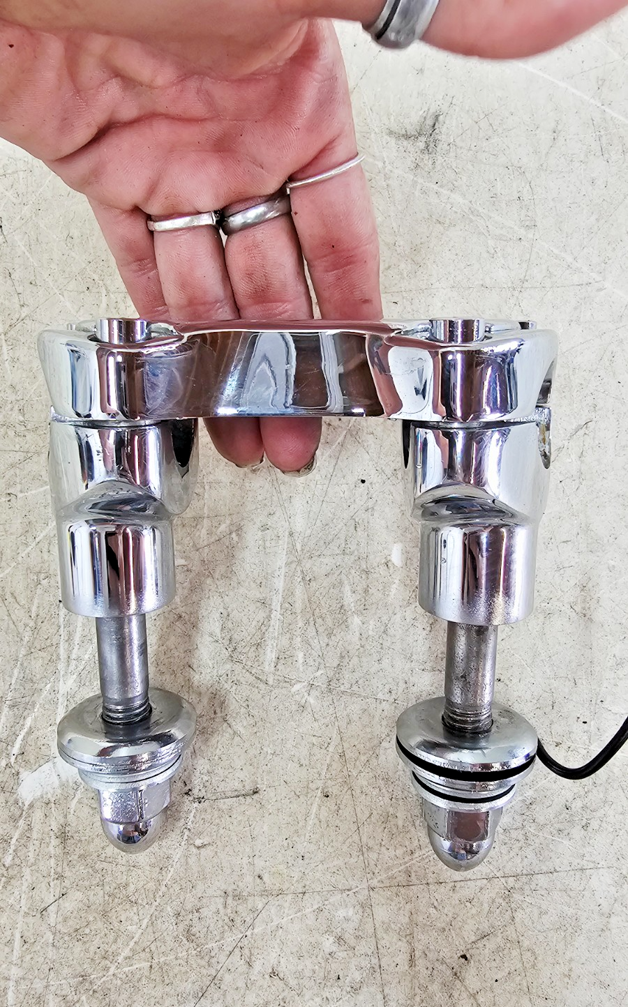 1993 HARLEY SOFTAIL Chrome Handlebar Clamp + Riser
