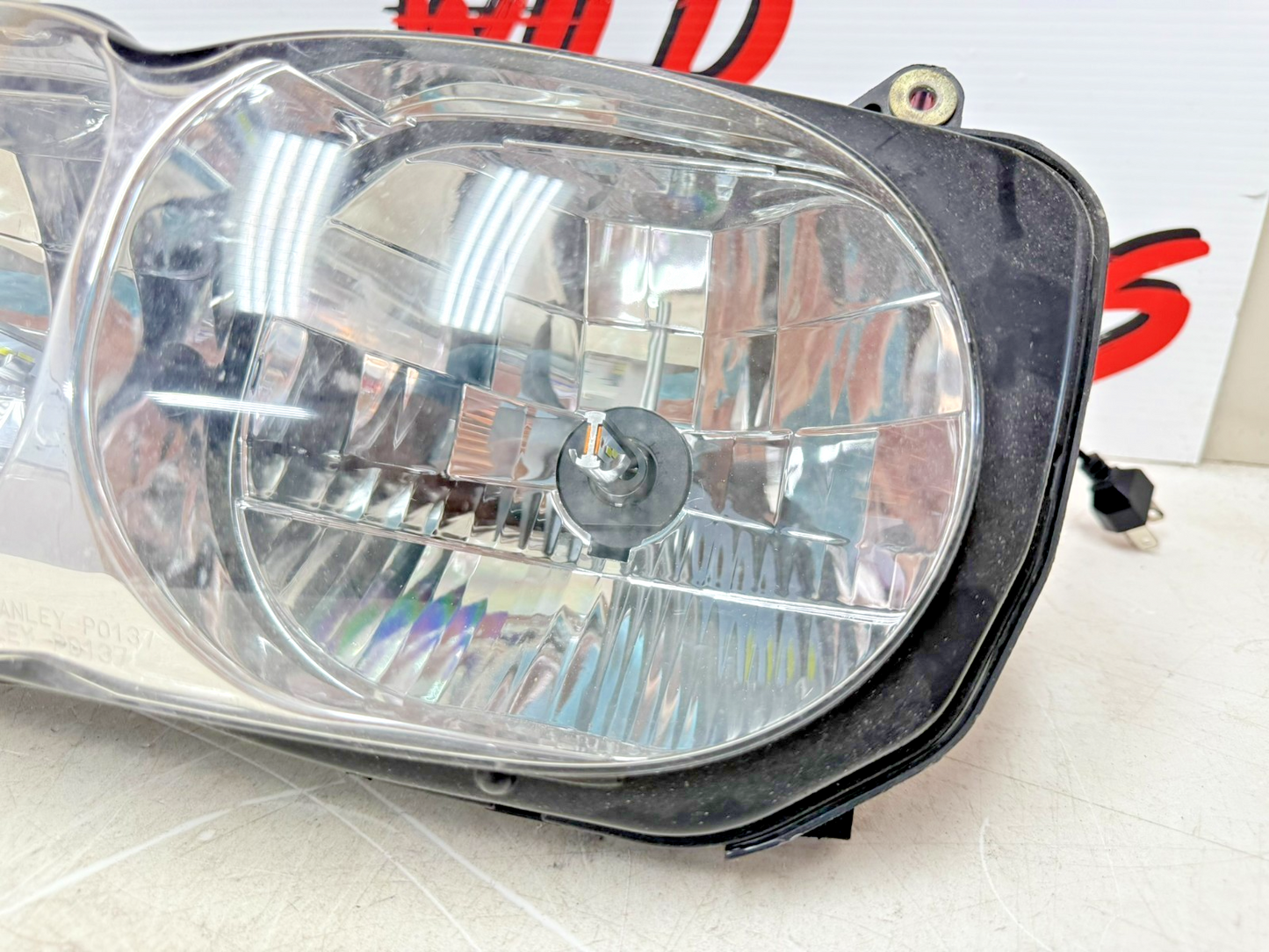 2000 HONDA VALKYRIE INTERSTATE Headlight Front Head Lamp Housing w/ Bulbs