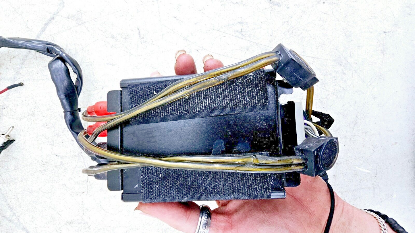 1999 HARLEY DYNA CONVERTIBLE J&M Handlebar Mounted Stereo Radio Bluetooth