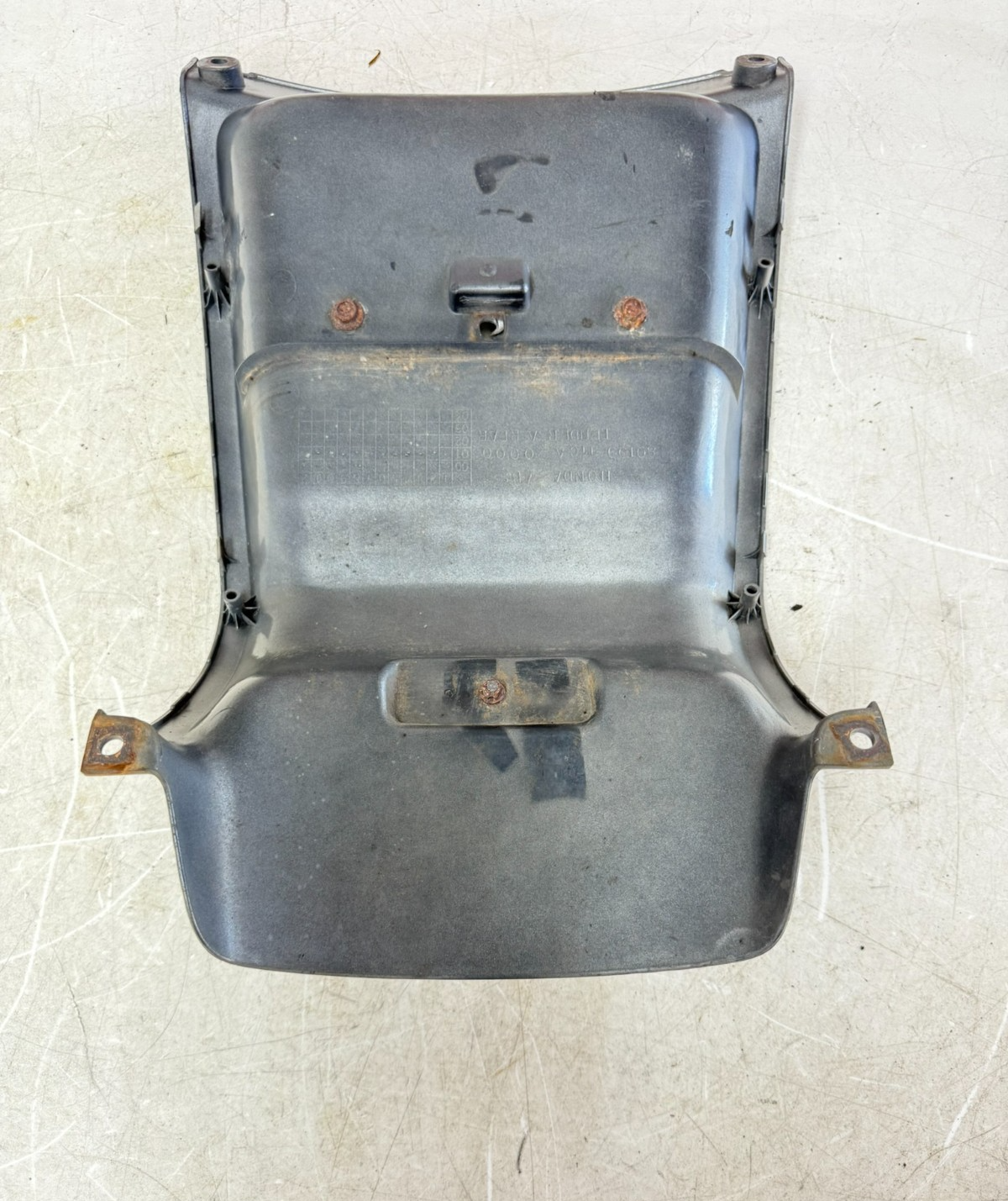 2002 Honda Goldwing GL1800 Rear Fender Cover Plate Bracket OEM