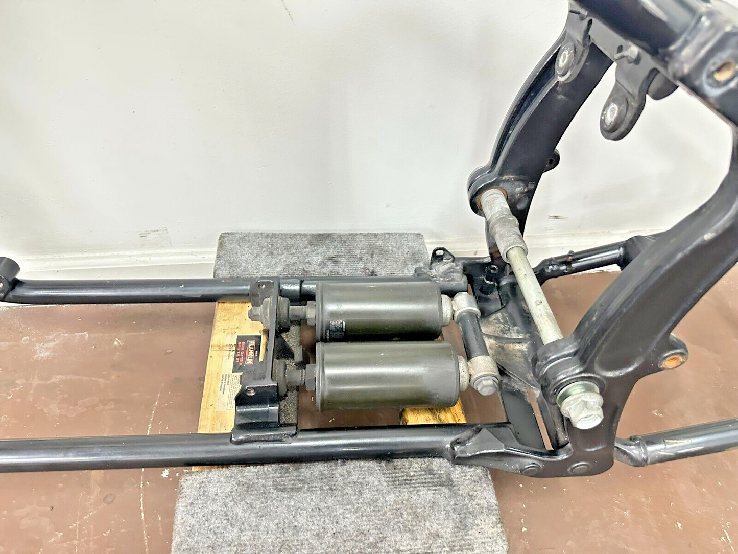 2001 HARLEY SOFTAIL Deuce Frame Chassis Swingarm Shocks Straight