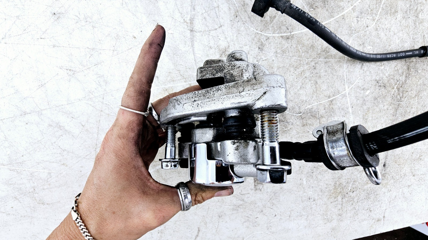 1999 HONDA VALKYRIE INTERSTATE Dual Caliper Hose Master Cylinder + Right Mirror