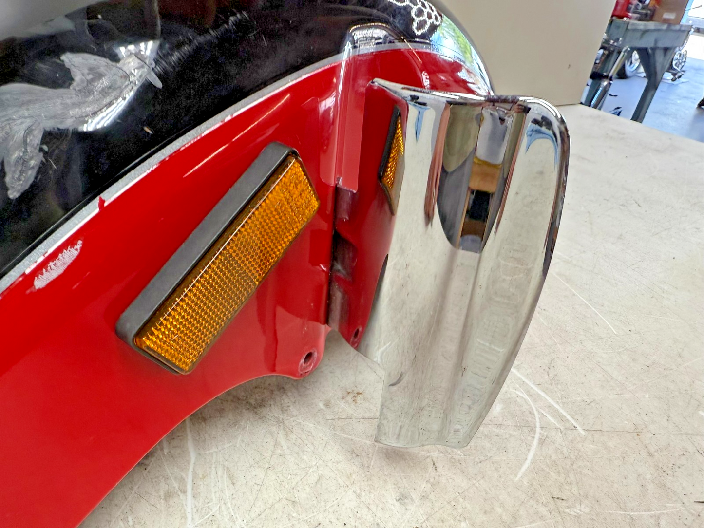 2001 HONDA VALKYRIE INTERSTATE OEM Front Fender With Chrome Trim Tip