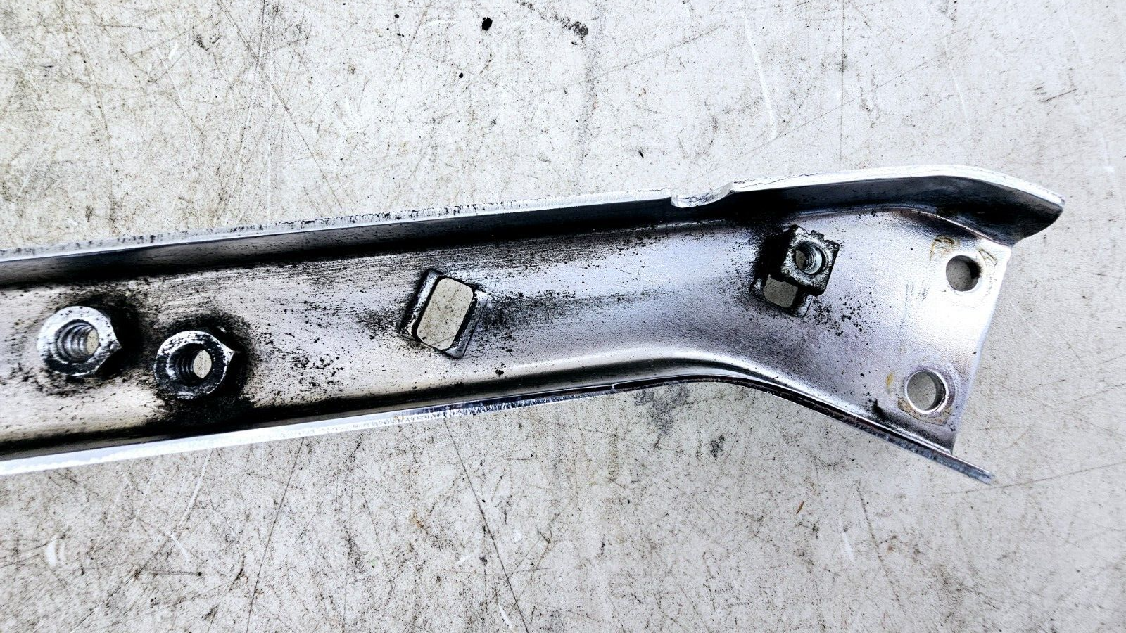 1998 HARLEY FLH ELECTRA GLIDE Chrome Saddlebag Mounting Bracket Arm Bars