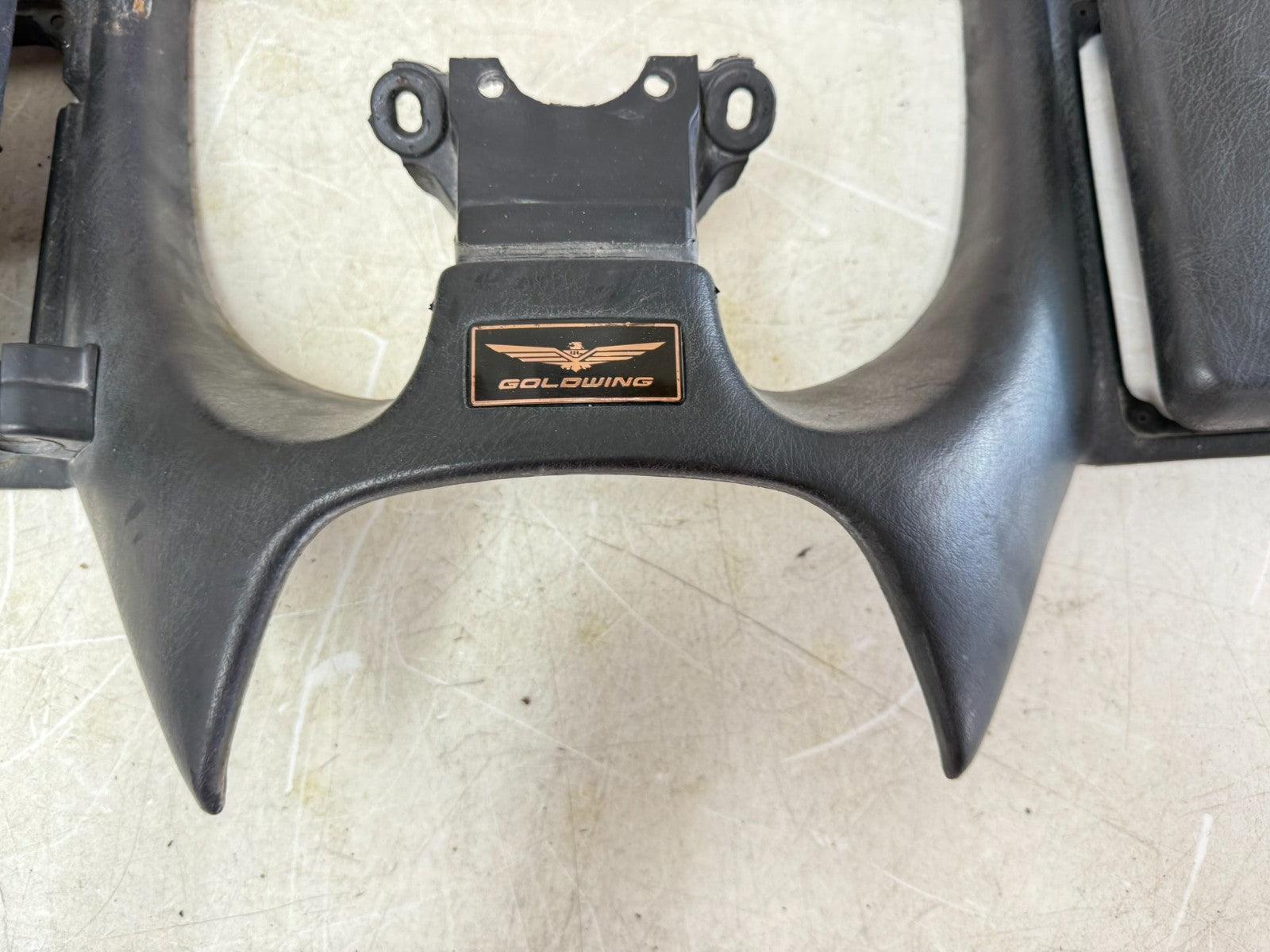 2002 Honda Goldwing GL1800 Inner Shelter Fairing Cowl Cover Housing w/ Lids