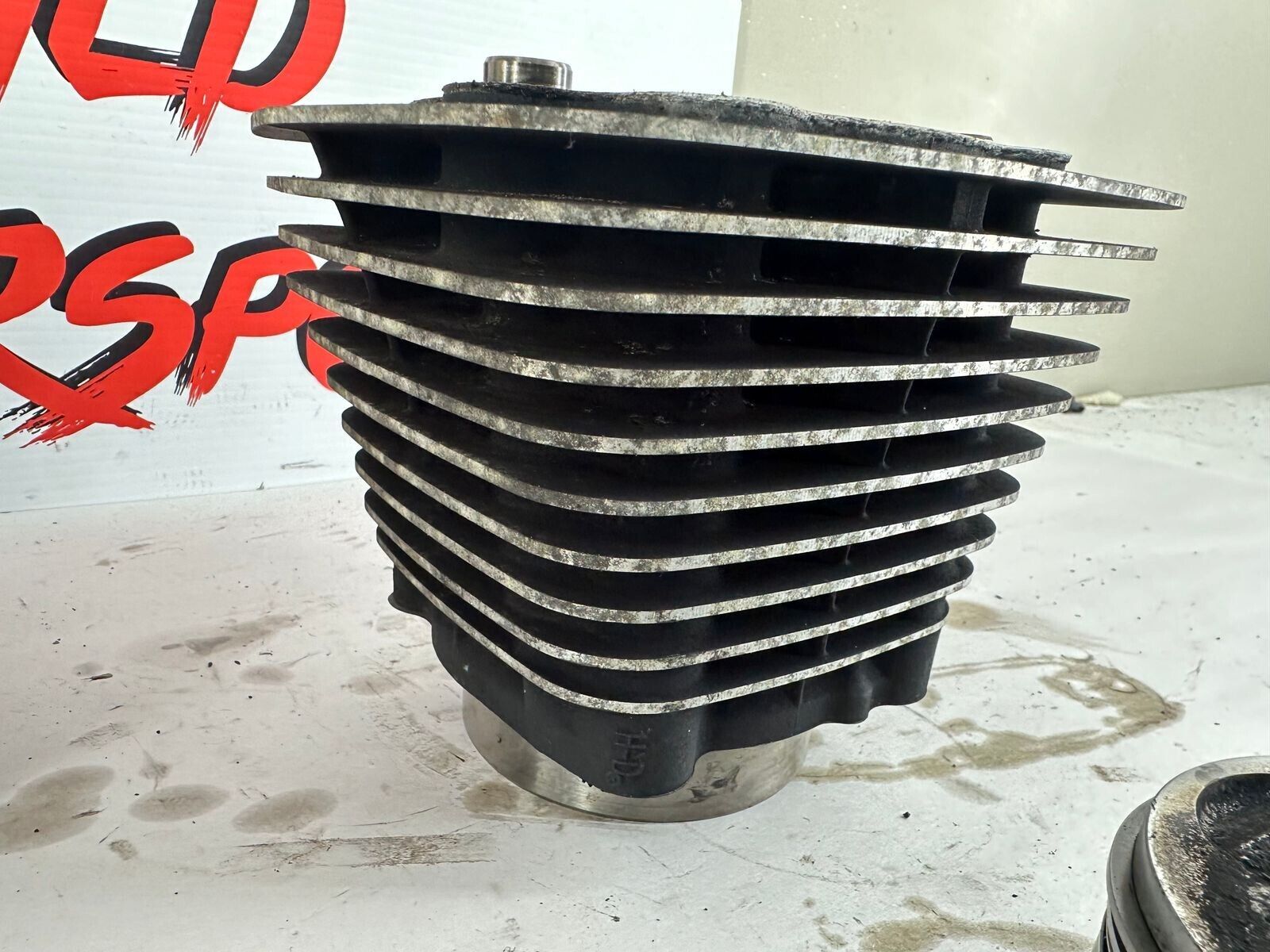 2003 Harley Davidson Sportster 1200 Cylinders + Pistons