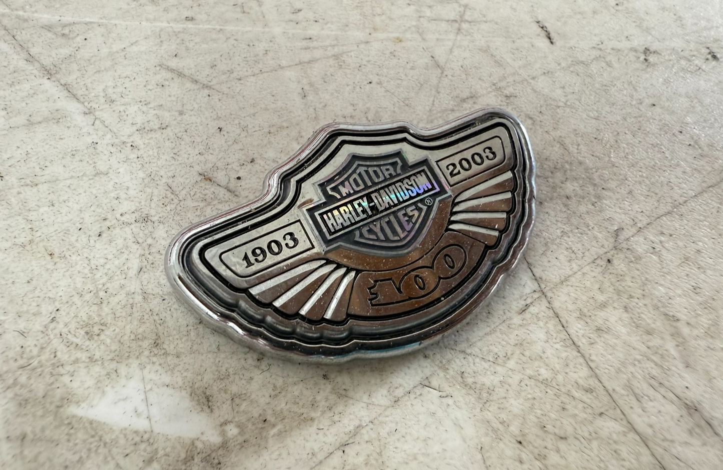 2003 HARLEY DYNA WIDE GLIDE Sportster Front Fender 100 Anniversary Emblem Badge