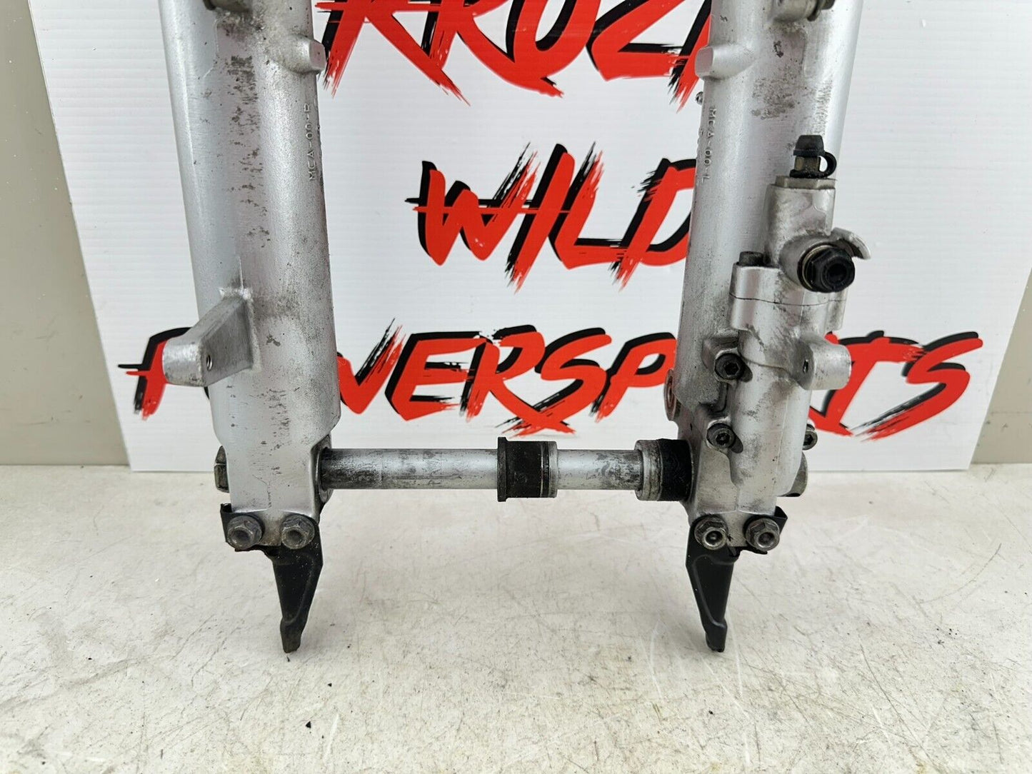 2004 Honda Goldwing GL1800 Forks Triple Top Clamp Front End W/ Axle